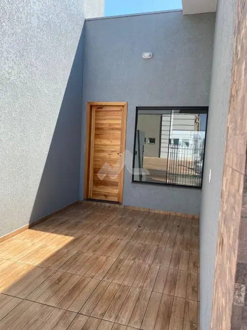 Foto 3 de Casa com 2 quartos à venda, 48m2 em Jardim Panorama, Toledo - PR