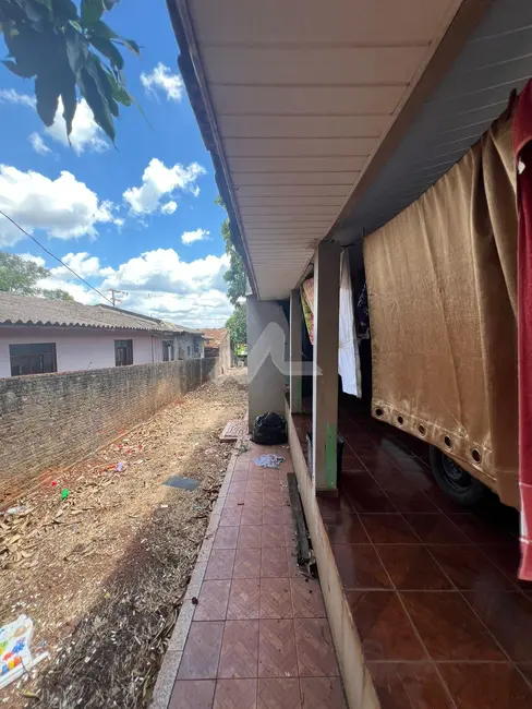 Foto 4 de Casa com 2 quartos à venda, 108m2 em Independência, Toledo - PR