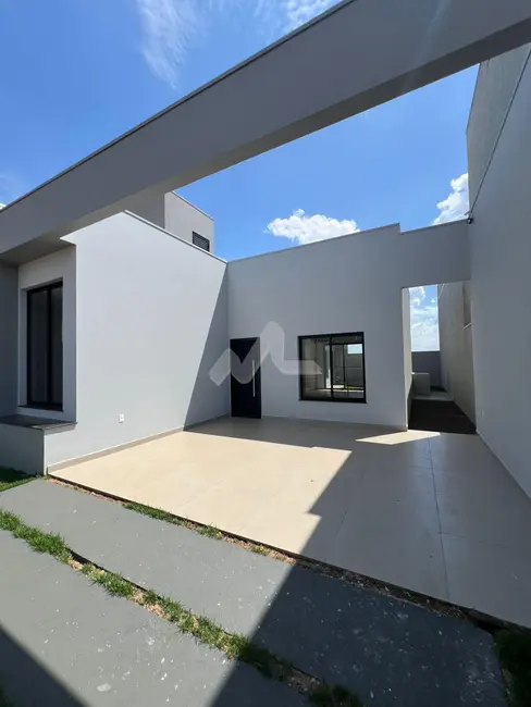 Foto 2 de Casa com 2 quartos à venda, 85m2 em Vila Becker, Toledo - PR
