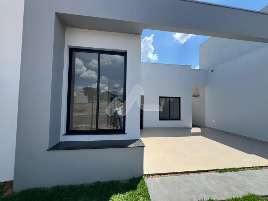 Foto 1 de Casa com 2 quartos à venda, 85m2 em Vila Becker, Toledo - PR