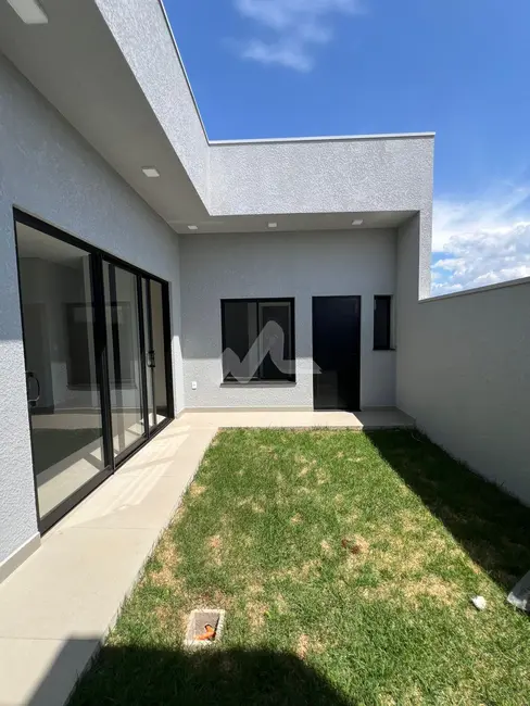Foto 3 de Casa com 2 quartos à venda, 85m2 em Vila Becker, Toledo - PR