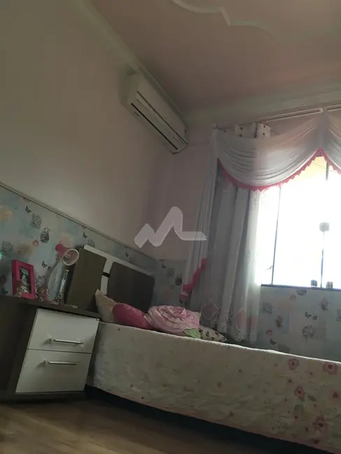 Foto 9 de Casa com 2 quartos à venda, 290m2 em Jardim Porto Alegre, Toledo - PR