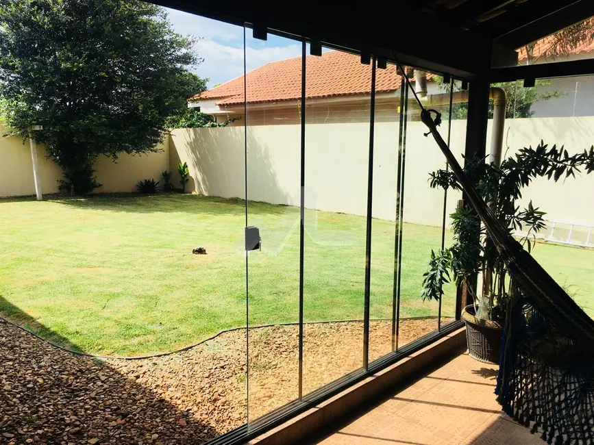 Foto 4 de Casa com 2 quartos à venda, 290m2 em Jardim Porto Alegre, Toledo - PR