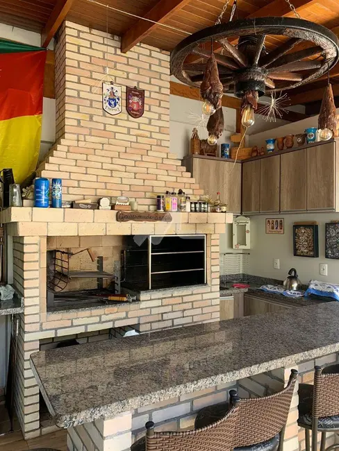 Foto 4 de Casa com 2 quartos à venda, 360m2 em Jardim Pancera, Toledo - PR