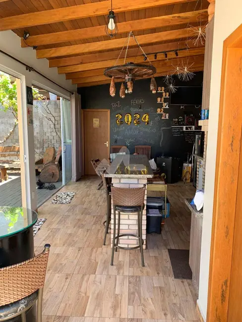 Foto 3 de Casa com 2 quartos à venda, 360m2 em Jardim Pancera, Toledo - PR