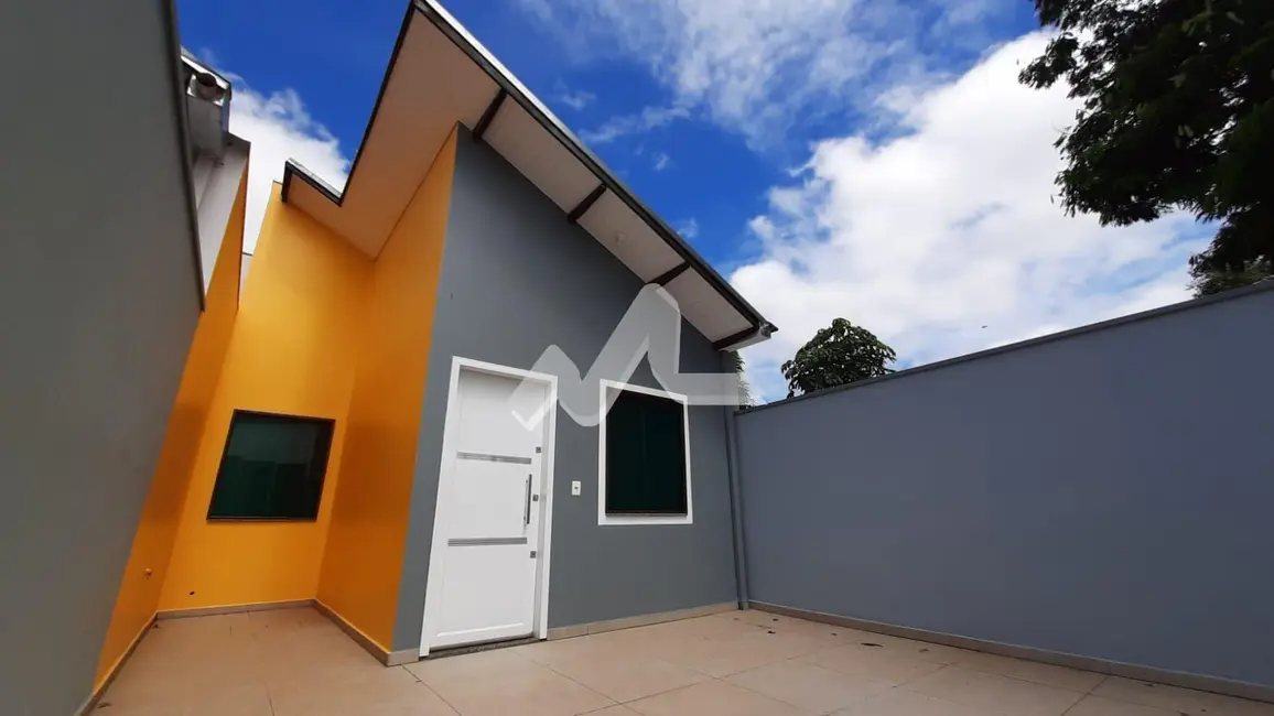 Foto 4 de Casa com 1 quarto à venda, 66m2 em Vila Operária, Toledo - PR