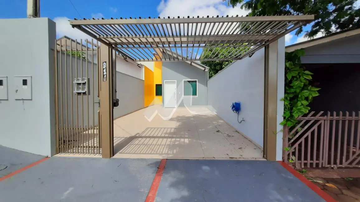 Foto 2 de Casa com 1 quarto à venda, 66m2 em Vila Operária, Toledo - PR