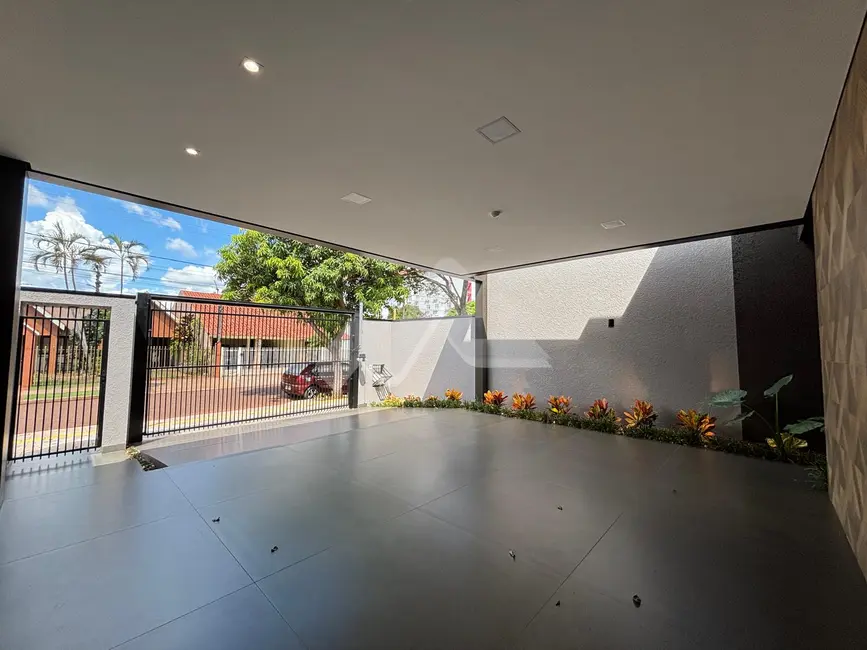 Foto 2 de Casa com 2 quartos à venda, 149m2 em Vila Becker, Toledo - PR