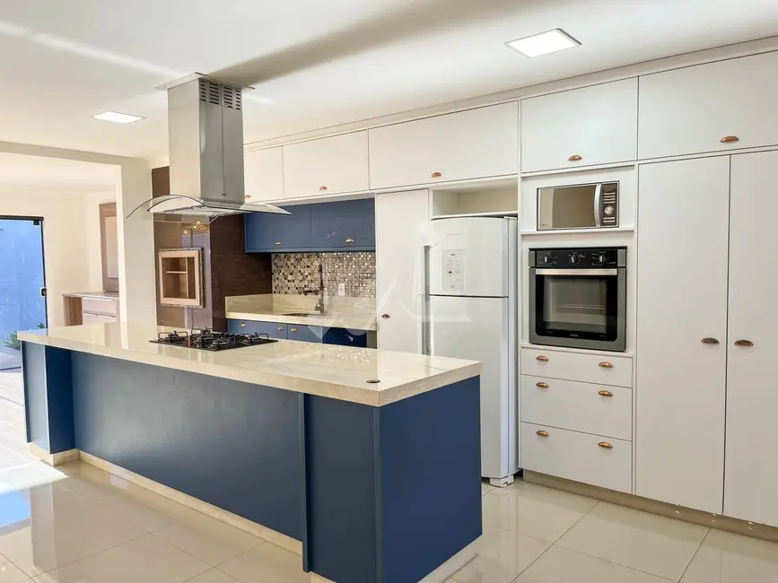 Foto 9 de Sobrado à venda em Jardim Pancera, Toledo - PR