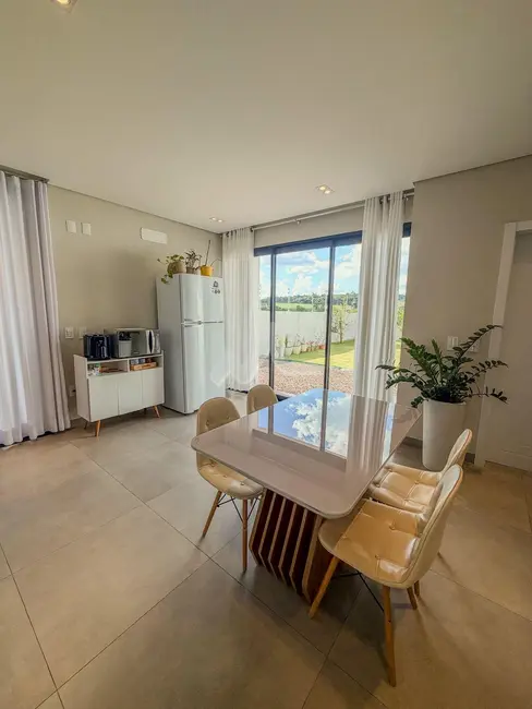 Foto 8 de Sobrado à venda em Vila Becker, Toledo - PR