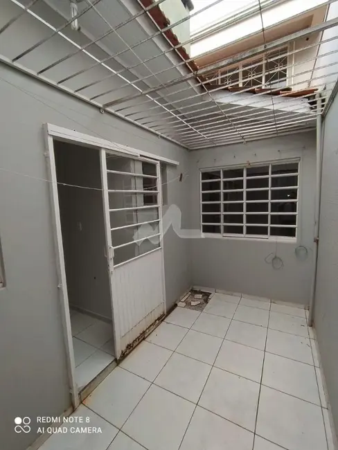 Sobrado com 2 quartos para alugar, 160m2 em Centro, Toledo - PR - imagem 8 Foto 8 de Sobrado com 2 quartos para alugar, 160m2 em Centro, Toledo - PR
