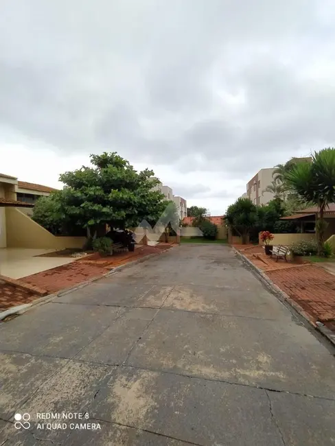 Sobrado com 2 quartos para alugar, 160m2 em Centro, Toledo - PR - imagem 3 Foto 3 de Sobrado com 2 quartos para alugar, 160m2 em Centro, Toledo - PR