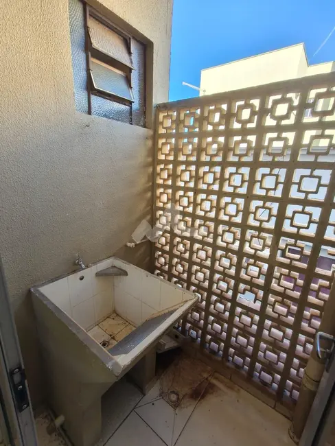 Apartamento com 2 quartos para alugar, 140m2 em Centro, Toledo - PR - imagem 6 Foto 6 de Apartamento com 2 quartos para alugar, 140m2 em Centro, Toledo - PR