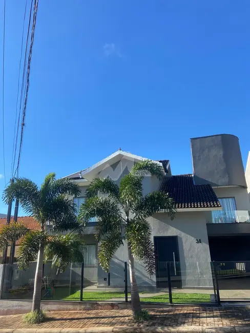 Foto 2 de Casa com 3 quartos à venda, 415m2 em Centro, Cascavel - PR