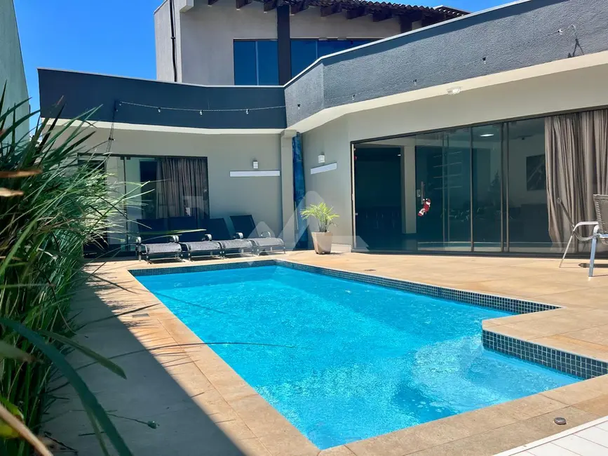Foto 4 de Casa com 3 quartos à venda, 415m2 em Centro, Cascavel - PR