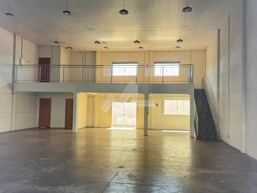 Armazém / Galpão para alugar, 330m2 em Jardim Gisela, Toledo - PR - imagem 4 Foto 4 de Armazém / Galpão para alugar, 330m2 em Jardim Gisela, Toledo - PR