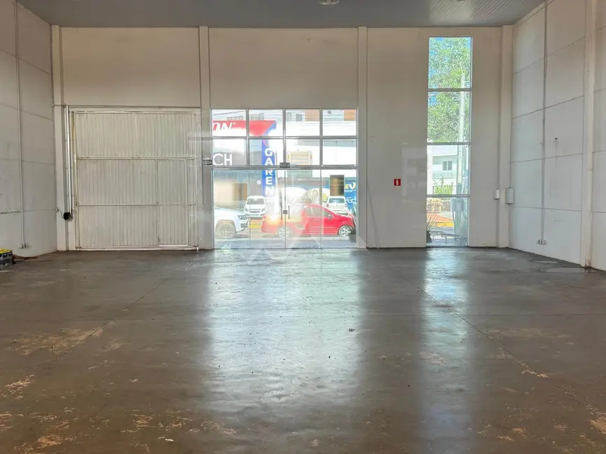 Armazém / Galpão para alugar, 330m2 em Jardim Gisela, Toledo - PR - imagem 6 Foto 6 de Armazém / Galpão para alugar, 330m2 em Jardim Gisela, Toledo - PR