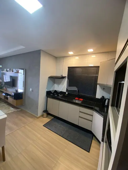 Casa com 2 quartos à venda, 48m2 em Pinheirinho, Toledo - PR - imagem 4 Foto 4 de Casa com 2 quartos à venda, 48m2 em Pinheirinho, Toledo - PR