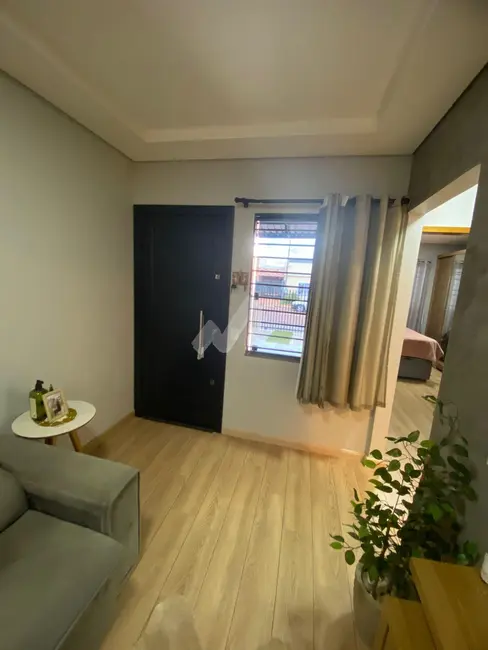 Casa com 2 quartos à venda, 48m2 em Pinheirinho, Toledo - PR - imagem 2 Foto 2 de Casa com 2 quartos à venda, 48m2 em Pinheirinho, Toledo - PR