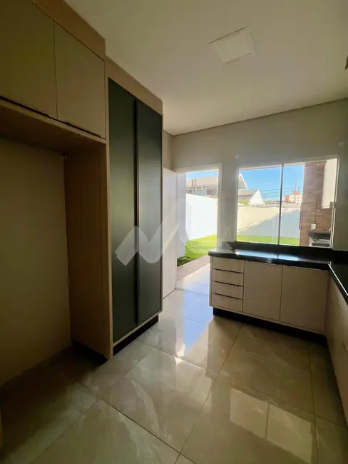 Foto 6 de Casa com 2 quartos à venda, 99m2 em Jardim Gisela, Toledo - PR
