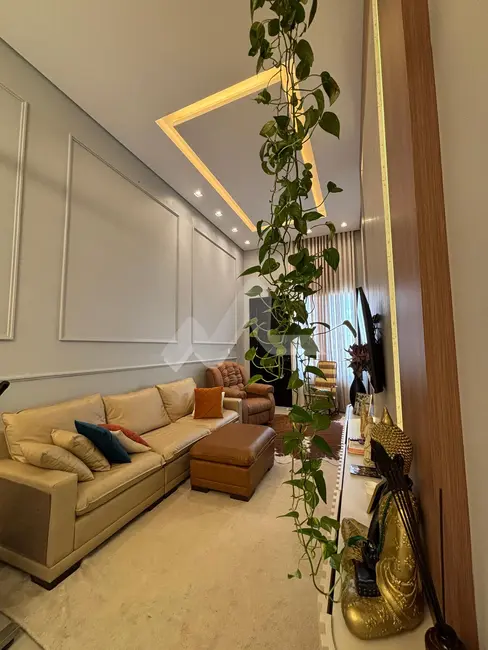Foto 3 de Casa com 2 quartos à venda, 109m2 em Jardim Pancera, Toledo - PR