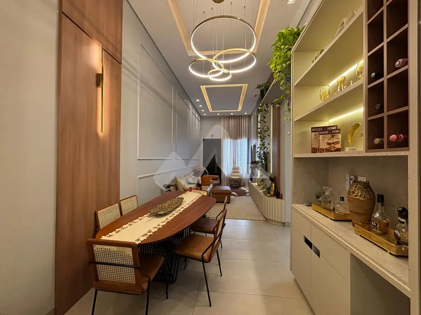 Foto 1 de Casa com 2 quartos à venda, 109m2 em Jardim Pancera, Toledo - PR
