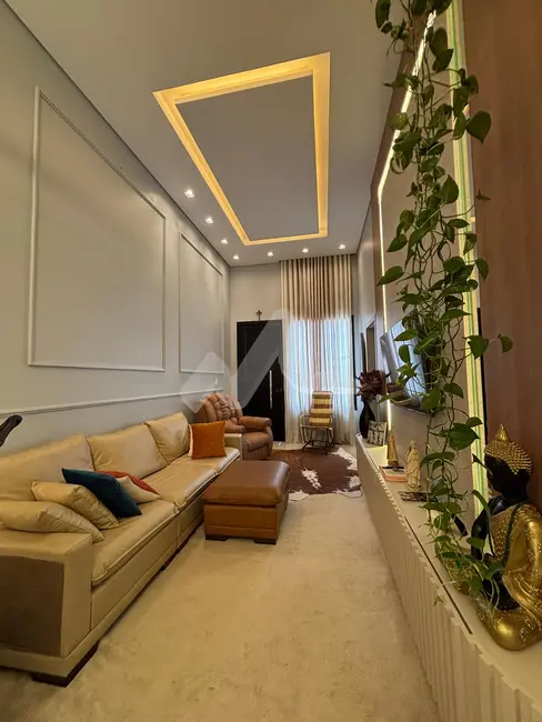 Foto 2 de Casa com 2 quartos à venda, 109m2 em Jardim Pancera, Toledo - PR