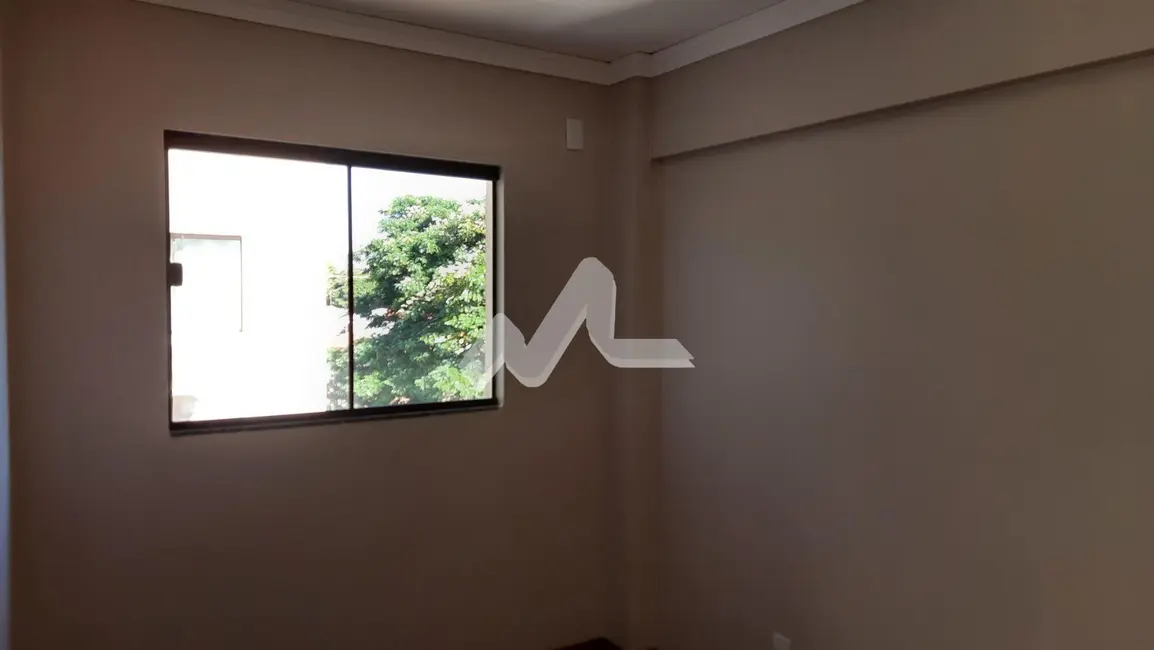 Foto 5 de Apartamento com 2 quartos à venda, 56m2 em Jardim Coopagro, Toledo - PR