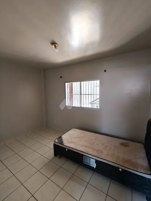 Apartamento com 2 quartos para alugar, 55m2 em Centro, Toledo - PR - imagem 9 Foto 9 de Apartamento com 2 quartos para alugar, 55m2 em Centro, Toledo - PR
