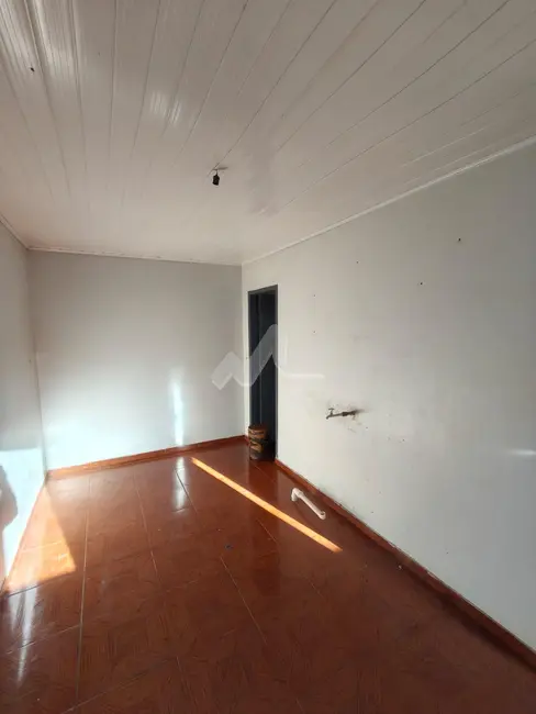 Foto 2 de Casa com 1 quarto para alugar, 30m2 em Toledo - PR