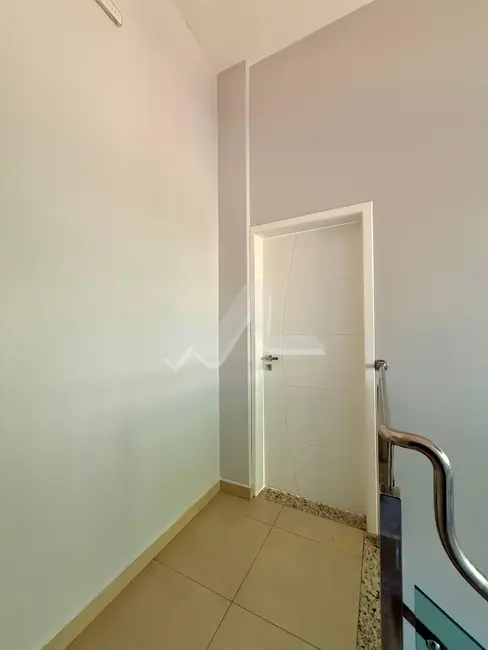 Apartamento com 1 quarto para alugar, 70m2 em Vila Becker, Toledo - PR - imagem 3 Foto 3 de Apartamento com 1 quarto para alugar, 70m2 em Vila Becker, Toledo - PR