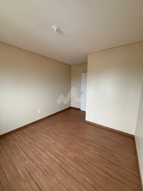 Foto 5 de Apartamento com 2 quartos à venda, 54m2 em Vila Industrial, Toledo - PR