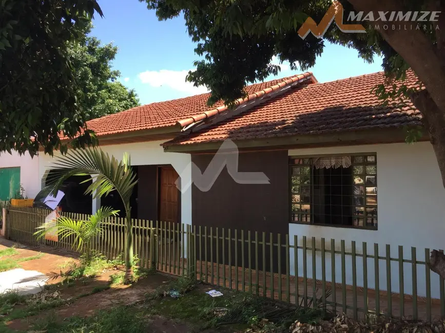 Foto 4 de Casa com 3 quartos à venda, 200m2 em Vila Pioneiro, Toledo - PR