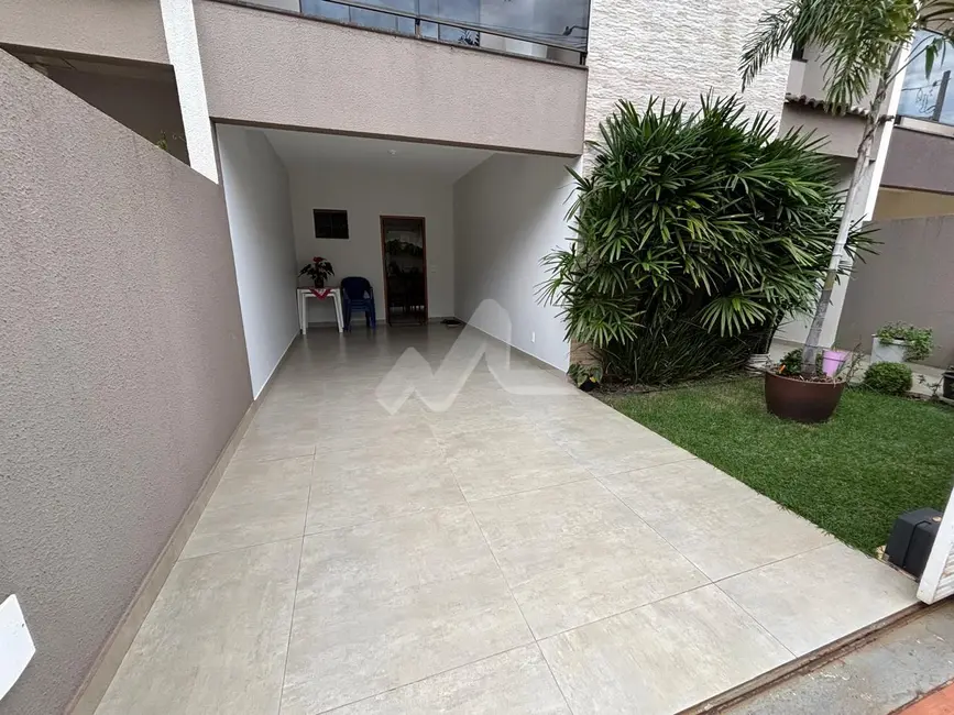 Foto 4 de Sobrado à venda em Vila Industrial, Toledo - PR