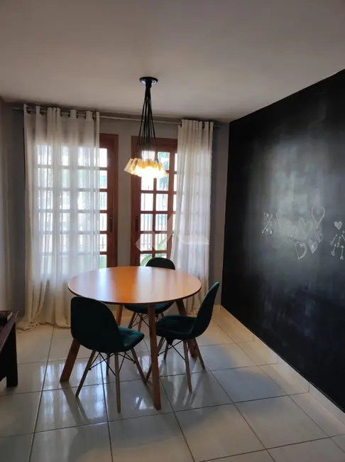 Foto 7 de Casa com 2 quartos à venda, 302m2 em Jardim Gisela, Toledo - PR