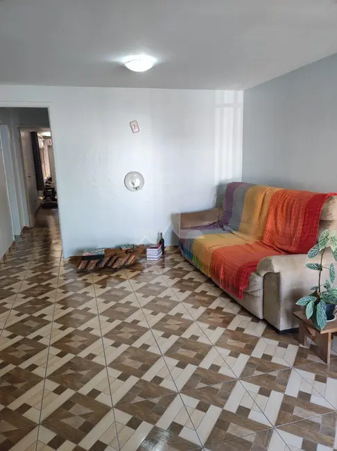 Foto 4 de Casa com 2 quartos à venda, 302m2 em Jardim Gisela, Toledo - PR