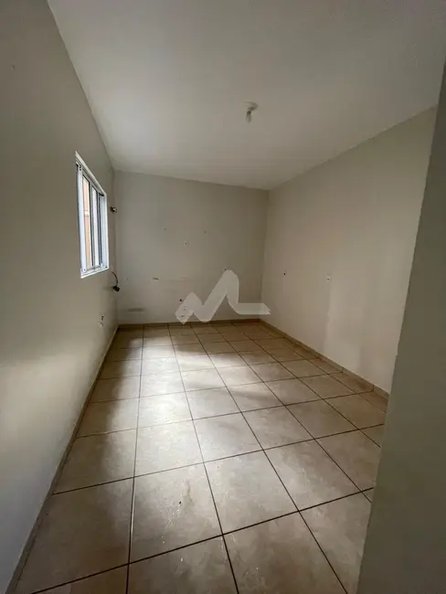 Foto 9 de Sobrado com 2 quartos para alugar, 106m2 em Jardim Gisela, Toledo - PR