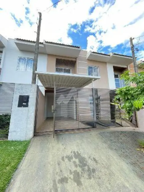 Foto 1 de Sobrado com 2 quartos para alugar, 106m2 em Jardim Gisela, Toledo - PR