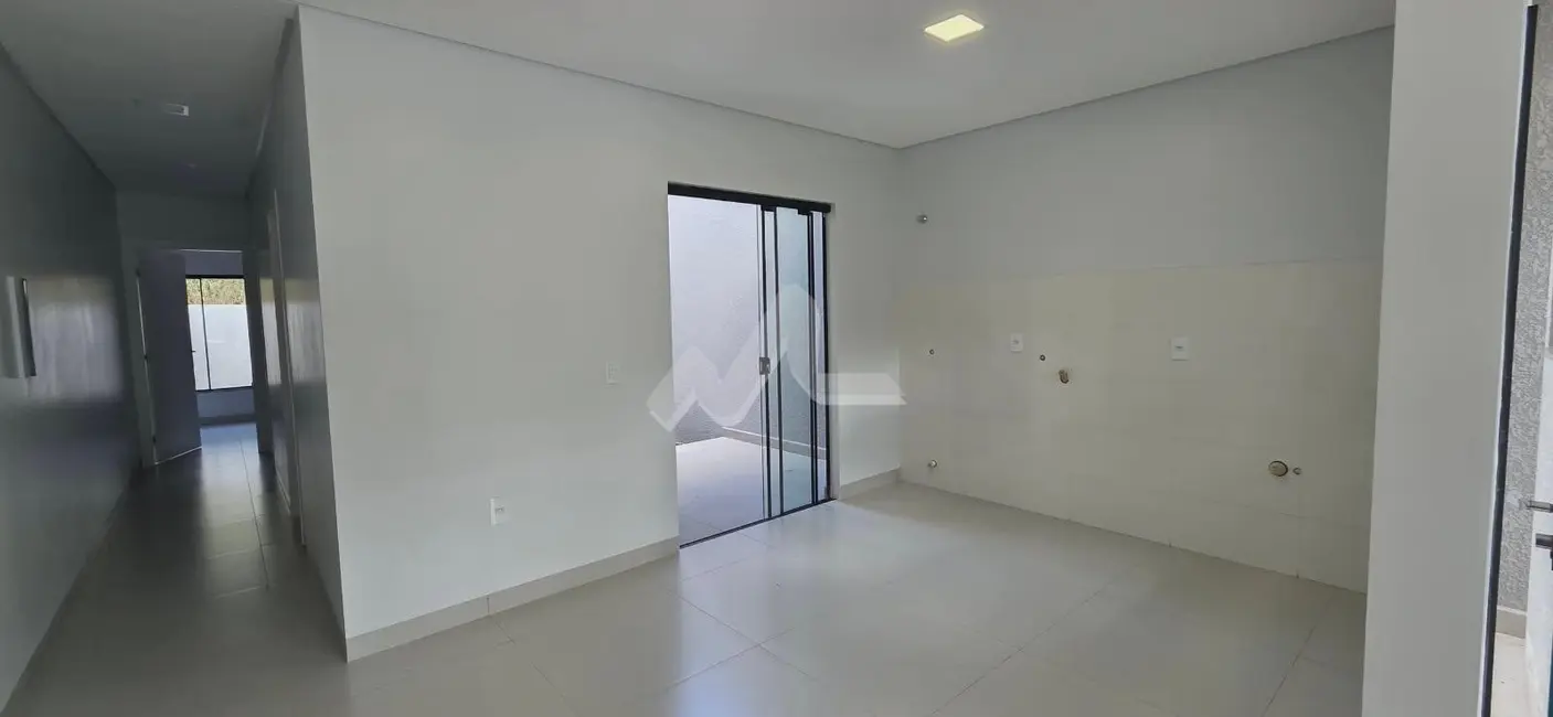 Casa com 2 quartos para alugar, 58m2 em Jardim Coopagro, Toledo - PR - imagem 4 Foto 4 de Casa com 2 quartos para alugar, 58m2 em Jardim Coopagro, Toledo - PR