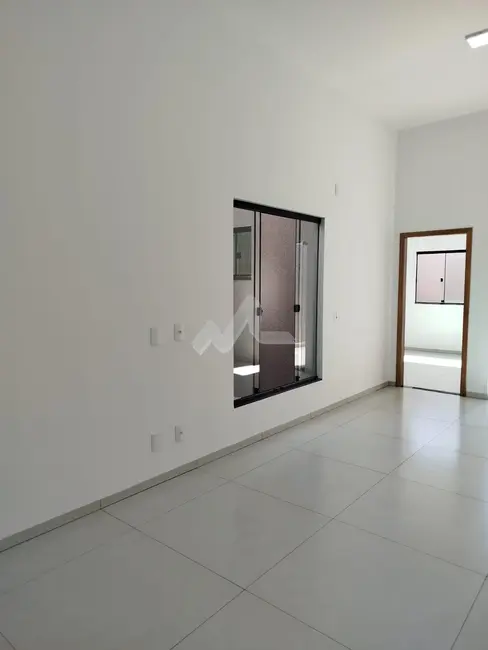 Foto 10 de Casa à venda em Jardim Coopagro, Toledo - PR