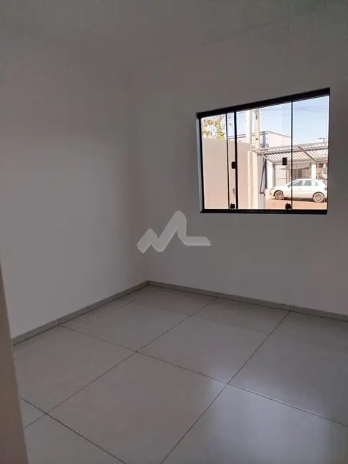 Foto 12 de Casa à venda em Jardim Coopagro, Toledo - PR