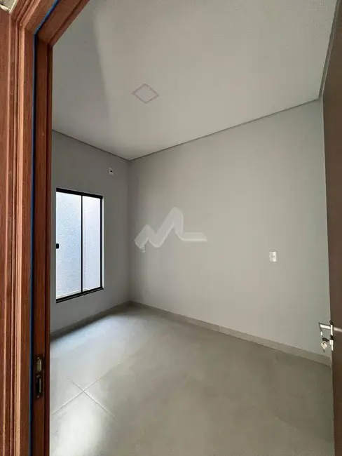 Foto 8 de Casa à venda em Jardim Coopagro, Toledo - PR