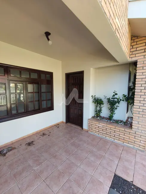 Casa à venda, 155m2 em Jardim Pancera, Toledo - PR - imagem 3 Foto 3 de Casa à venda, 155m2 em Jardim Pancera, Toledo - PR