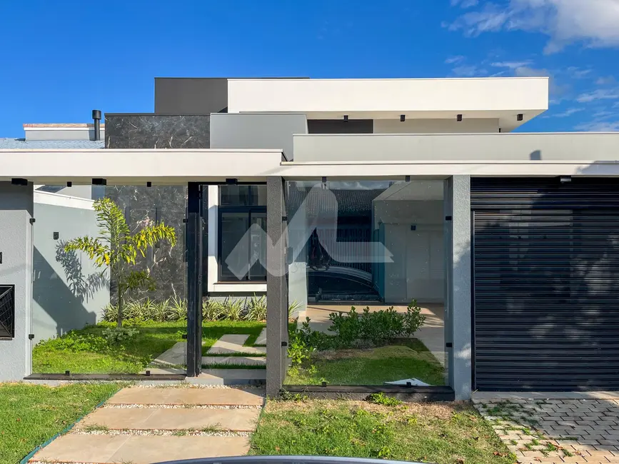 Foto 2 de Casa à venda, 183m2 em Jardim Gisela, Toledo - PR