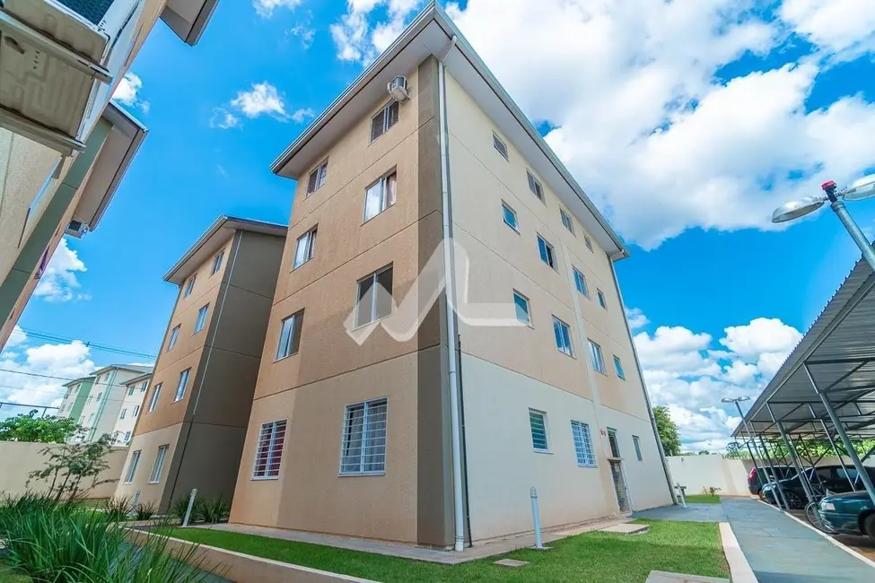 Apartamento com 2 quartos para alugar, 50m2 em São Francisco, Toledo - PR - imagem 3 Foto 3 de Apartamento com 2 quartos para alugar, 50m2 em São Francisco, Toledo - PR