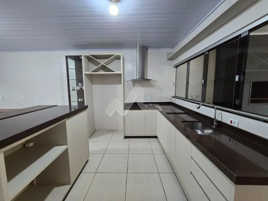 Casa com 1 quarto para alugar, 120m2 em Jardim Coopagro, Toledo - PR - imagem 7 Foto 7 de Casa com 1 quarto para alugar, 120m2 em Jardim Coopagro, Toledo - PR