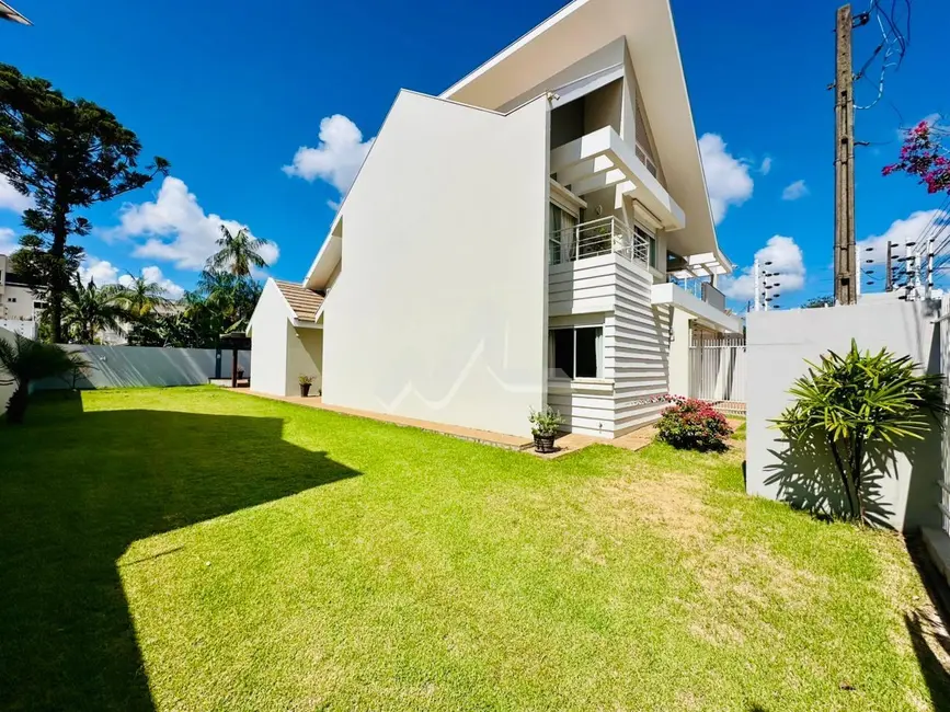 Foto 3 de Casa com 3 quartos à venda, 321m2 em Jardim La Salle, Toledo - PR