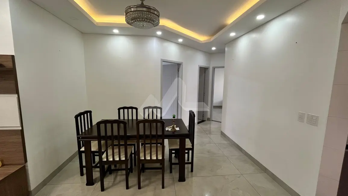 Foto 3 de Casa com 2 quartos à venda, 155m2 em Jardim Gisela, Toledo - PR
