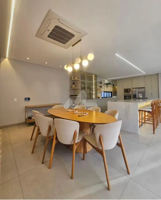 Foto 7 de Casa à venda, 610m2 em Centro, Toledo - PR