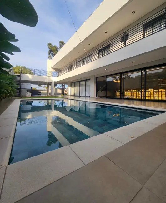 Foto 1 de Casa à venda, 610m2 em Centro, Toledo - PR
